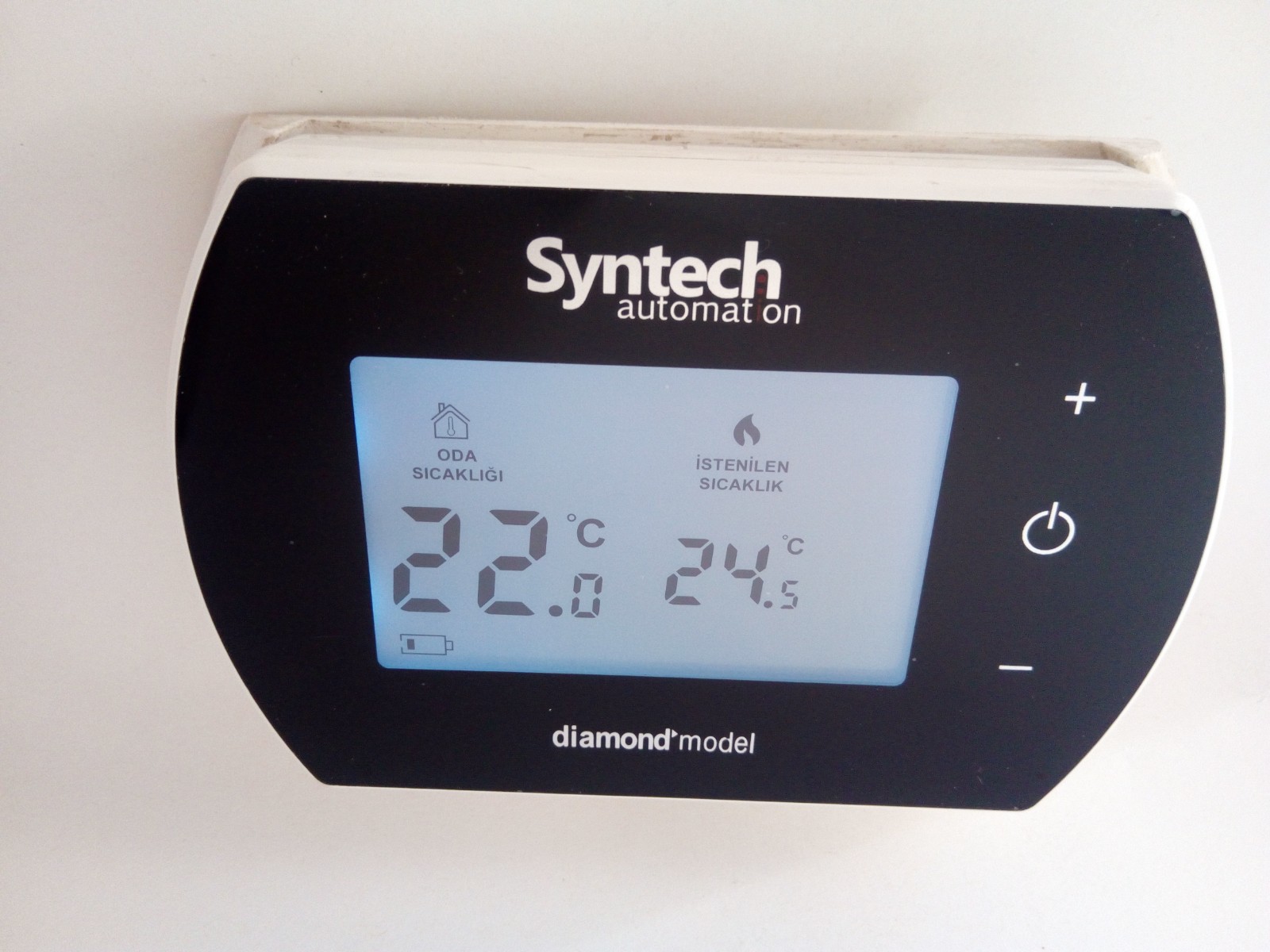 Syntech Kablolu Dijital Oda Termostatı Diamond Siyah